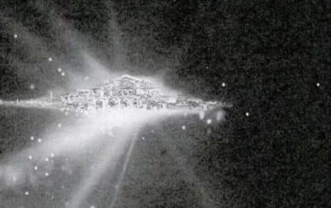 宇宙漂浮的宫殿-小牛评论