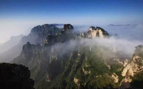 隐世高人透露的天机：活在当下，好好吃饭，一切皆顺！-小牛评论